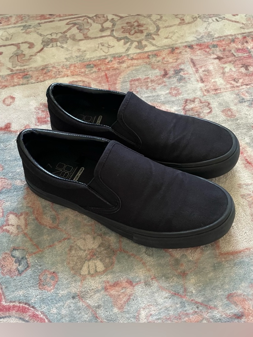 No Boundaries Black Slip-On Women's Sneakers